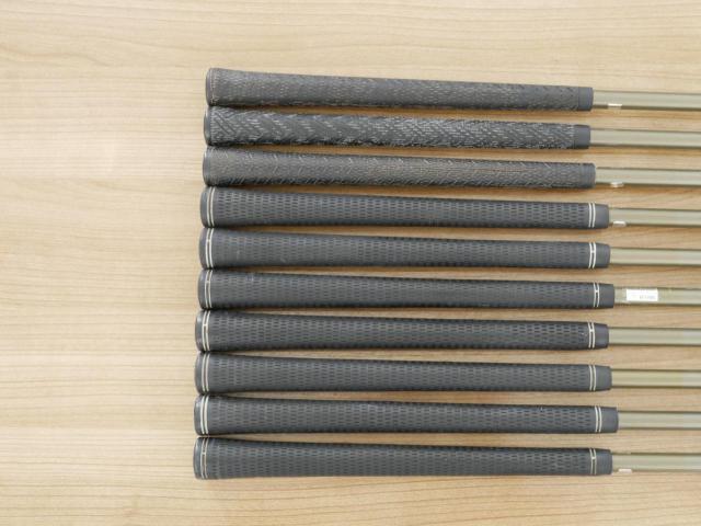 Iron set : Honma : **ก้าน 4 ดาว** ชุดเหล็ก Honma LB-708 มีเหล็ก 3-11,Sw (10 ชิ้น) ก้านกราไฟต์ Flex R (4 ดาว)