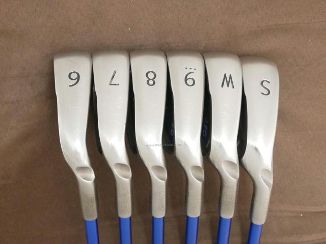 Iron set : Ping : ชุดเหล็ก Ping G30 (ตีง่ายมาก) มีเหล็ก 6-Pw,Sw (6 ชิ้น) ก้านกราไฟต์ Flex R