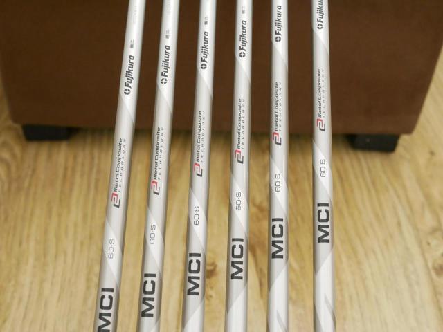 Iron set : Romaro : ชุดเหล็ก Romaro Ray Alpha (ปี 2017 ใบใหญ่ หน้า Titanium) มีเหล็ก 6-Pw,Aw (6 ชิ้น) ก้านกราไฟต์ Fujikura MCI 60 Flex S
