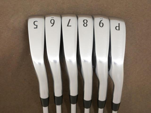 Iron set : Titleist : ชุดเหล็ก Titleist VG3 Forged (Japan Spec. ออกปี 2015) มีเหล็ก 5-Pw (6 ชิ้น) ก้านเหล็ก NS Pro 950 Flex S