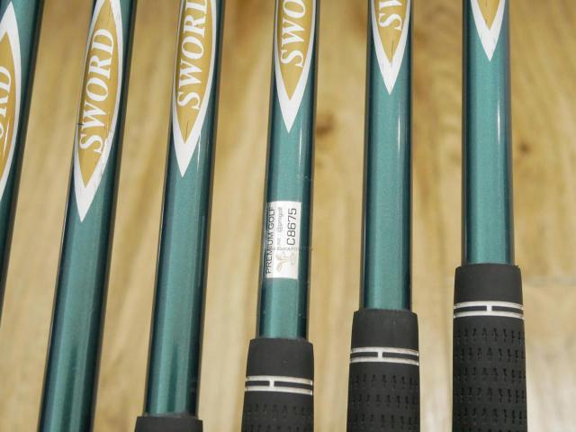 Iron set : Katana : ชุดเหล็ก Katana Sword Izu Max 230 (Forged) มีเหล็ก 4-Pw (7 ชิ้น) ก้านกราไฟต์ Flex R