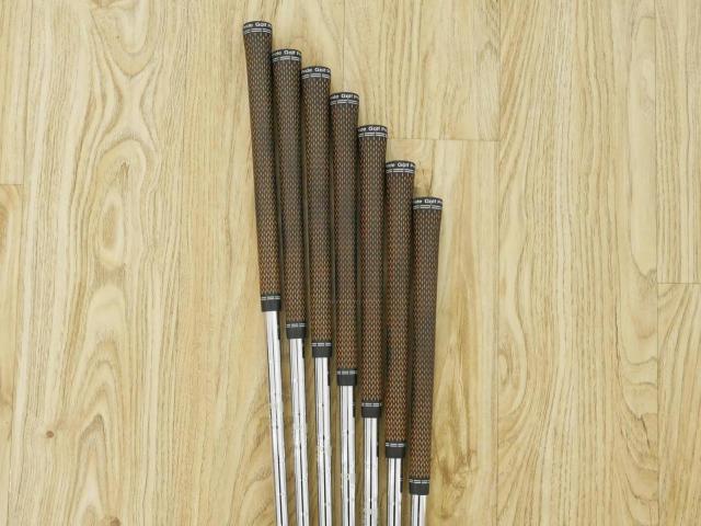 Iron set : Callaway : ชุดเหล็ก Callaway Mavrik Pro (ออกปี 2020) มีเหล็ก 4-Pw (7 ชิ้น) ก้านเหล็ก NS Pro 950 Flex S