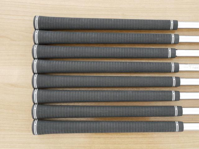 Iron set : Tourstage : ชุดเหล็ก Tourstage V8000 (Forged) มีเหล็ก 5-Pw,Aw,Sw (8 ชิ้น) ก้านเหล็ก NS Pro 950 Flex R