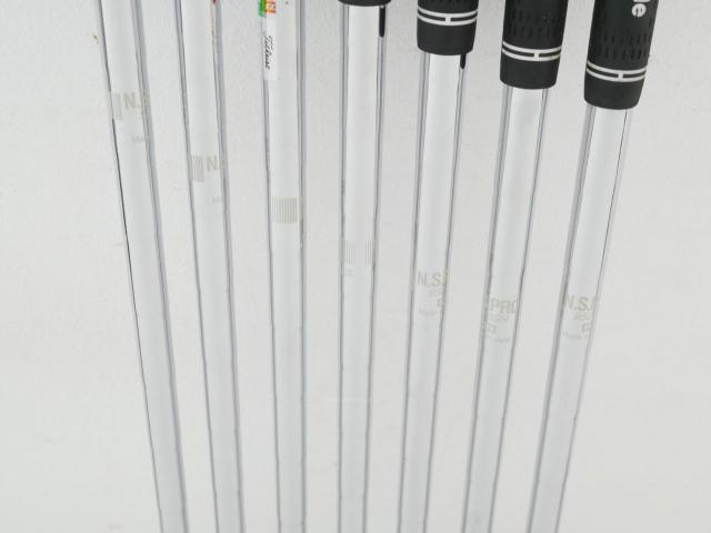 Iron set : Titleist : ชุดเหล็ก Titleist AP2 714 Forged มีเหล็ก 4-Pw (7 ชิ้น) ก้านเหล็ก NS Pro 950 Flex R