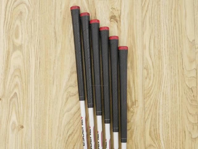 Iron set : Taylormade : ชุดเหล็ก Taylormade Burner มีเหล็ก 6-Pw,Sw (6 ชิ้น) ก้านกราไฟต์ Flex R