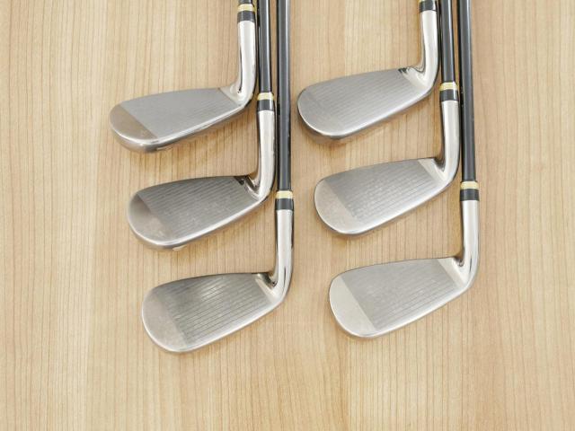 Iron set : Maruman : ชุดเหล็ก Maruman Majesty Royale (รุ่นท๊อปสุด ปี 2021 ของใหม่ 8 หมื่นบาท) มีเหล็ก 6-10,Pw (6 ชิ้น เบอร์ 6 ตีระยะเท่าเบอร์ 5 ของรุ่นอื่น) ก้านกราไฟต์ Flex R