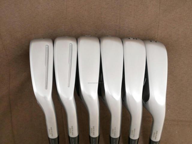 Iron set : Honma : ชุดเหล็ก Honma Tour World GS (ออกปี 2021 ใบใหญ่ ตีง่าย ไกล) มีเหล็ก 6-11 (6 ชิ้น) ก้านกราไฟต์ Honma Speedtuned 48 Flex R