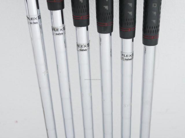 Iron set : Daiwa : ชุดเหล็ก Daiwa OnOff + (Forged) มีเหล็ก 5-Pw (6 ชิ้น) ก้านเหล็ก NS Pro 950 Flex S