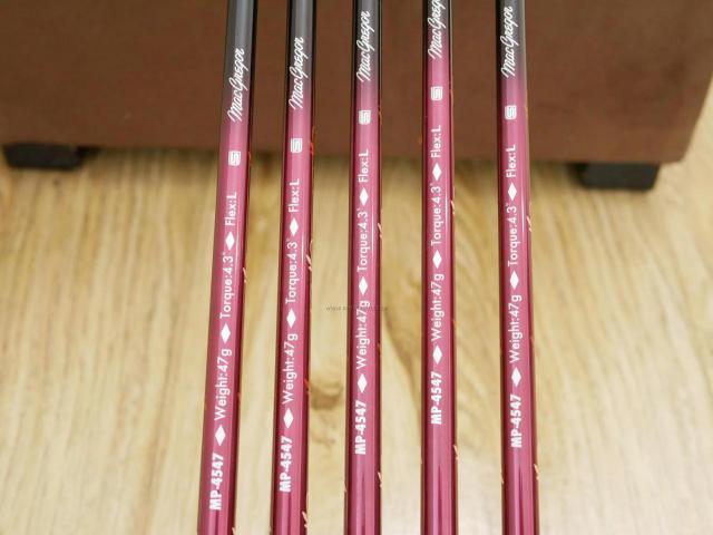 Lady club : All : ชุดเหล็ก Macgregor NV-FL (ใบใหญ่ ตีไกล) มีเหล็ก 7-Pw,Sw (5 ชิ้น) ก้านกราไฟต์ Flex L