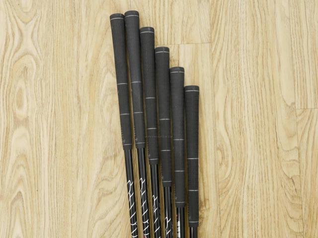 Iron set : PRGR : ชุดเหล็กกระเทย PRGR New Egg Iron (รุ่นปี 2017 ตีง่ายและไกลมาก) มีเหล็ก 6-Pw,Sw (6 ชิ้น) ก้านกราไฟต์ Flex R (M-37)