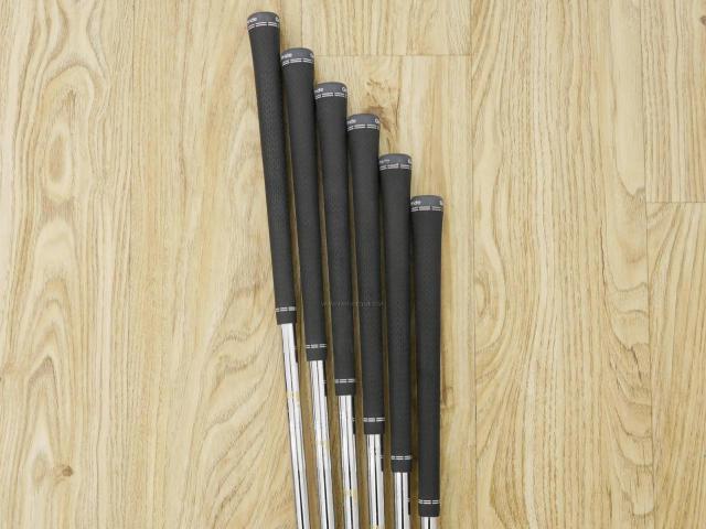 Iron set : Titleist : ชุดเหล็ก Titleist T400 (ตีง่ายที่สุด ไกลที่สุด ออกปี 2020) มีเหล็ก 6-Pw,43 (6 ชิ้น) ก้านเหล็ก NS Pro 850 Flex S