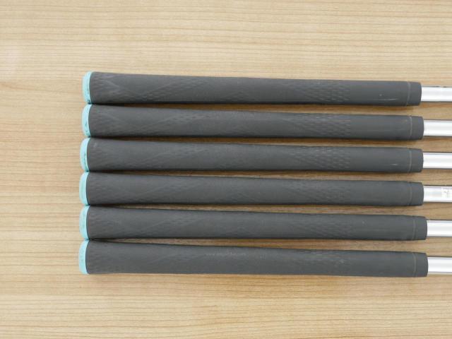 Iron set : Titleist : ชุดเหล็ก Titleist T150 Forged (รุ่นล่าสุด ออกปี 2025 นุ่ม แน่น คม) มีเหล็ก 5-Pw (6 ชิ้น) ก้านเหล็ก True Temper AMT Silver Flex S