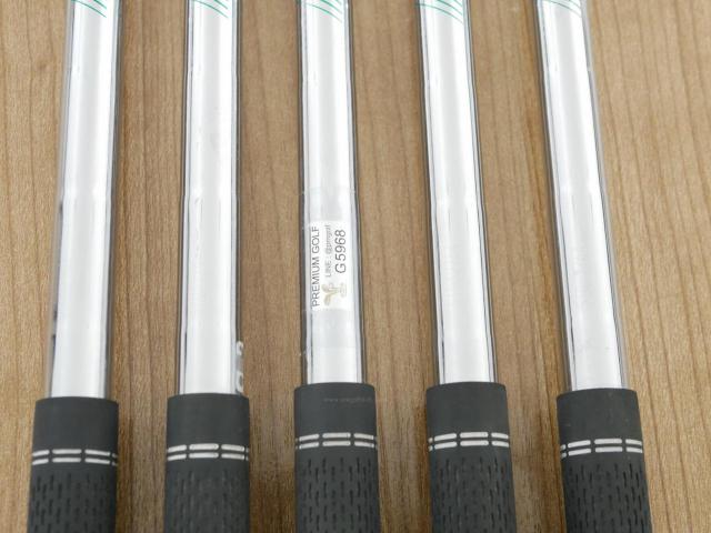 Iron set : Titleist : ชุดเหล็ก Titleist T400 (ตีง่ายที่สุด ไกลที่สุด ออกปี 2020) มีเหล็ก 6-Pw (5 ชิ้น) ก้านเหล็ก NS Pro 950 NEO Flex R