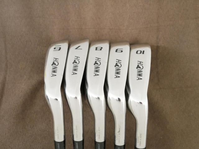 Iron set : Honma : ชุดเหล็ก Honma Bezeal 525 (ออกปี 2016 รุ่นนี้ใบใหญ่ที่สุดของ Honma) มีเหล็ก 6-10 (5 ชิ้น) ก้านกราไฟต์ Honma Vizard 48 Flex R