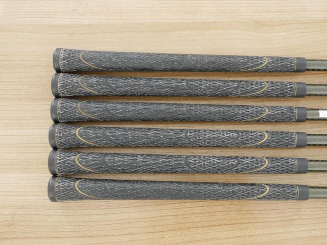 Iron set : Honma : ชุดเหล็ก Honma Beres IS-01 (หน้าเด้ง Maraging) มีเหล็ก 6-11 (6 ชิ้น เทียบเท่า 5-Pw) ก้าน ARMRQ 6 (49) FLex R (2 ดาว)