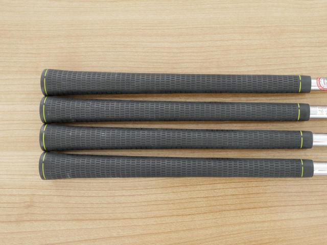 Iron set : Taylormade : ชุดเหล็ก Taylormade M1 (ออกปี 2017) มีเหล็ก 7-Pw (4 ชิ้น) ก้านเหล็ก NS Pro 930 Flex S