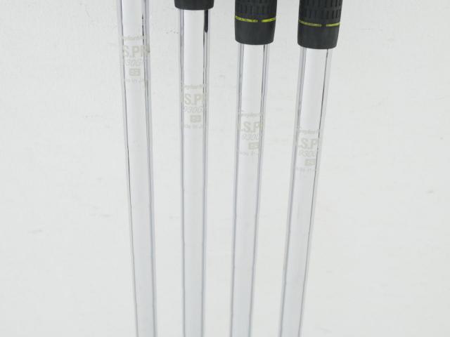 Iron set : Taylormade : ชุดเหล็ก Taylormade M1 (ออกปี 2017) มีเหล็ก 7-Pw (4 ชิ้น) ก้านเหล็ก NS Pro 930 Flex S