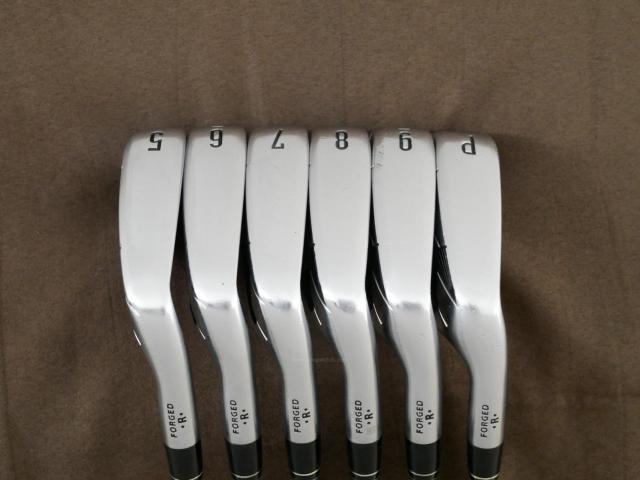 Iron set : Callaway : ชุดเหล็ก Callaway Legacy V (Forged) มีเหล็ก 5-Pw (6 ชิ้น) ก้านกราไฟต์ Flex R