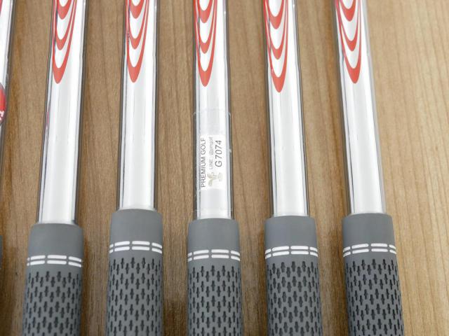 Iron set : Taylormade : ชุดเหล็ก Taylormade P790 (ตัวท้อปสุด ล่าสุด ออกปี 2025 Japan Spec.) มีเหล็ก 5-Pw (6 ชิ้น) ก้านเหล็ก NS Pro Modus 105 Flex S