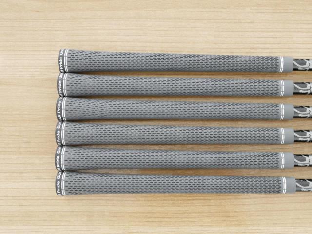 Iron set : Taylormade : ชุดเหล็ก Taylormade P7MC Forged (ซีรี่ย์ท้อปสุด ออกปี 2023) มีเหล็ก 5-Pw (6 ชิ้น) ก้านกราไฟต์ Mitsubishi Diamana Thump i95 Flex S