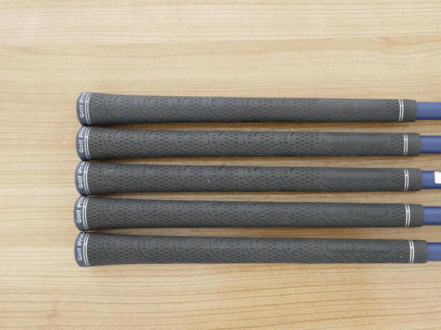 Iron set : Callaway : ชุดเหล็ก Callaway Paradym (รุ่นปี 2023 Japan Spec.) มีเหล็ก 6-Pw (5 ชิ้น) ก้านกราไฟต์ Fujikura VENTUS TR 5 Flex R