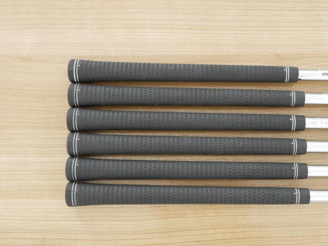 Iron set : PRGR : ชุดเหล็ก PRGR 04 Forged (รุ่นปี 2025 ตีง่าย ไกลมากๆๆ) มีเหล็ก 6-Pw,AW (6 ชิ้น) ก้านเหล็ก NS Pro 85 Flex SR (M-40)