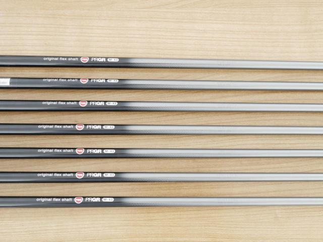 Iron set : PRGR : ชุดเหล็กกระเทย PRGR NEW Egg (ปี 2020 ตีง่ายและไกลมากๆ เด้งสุดๆ COR 0.82) มีเหล็ก 7-Pw,Aw,As,Sw (7 ชิ้น) ก้านกราไฟต์ M-43 Flex S