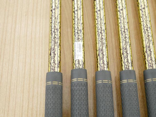 Iron set : Yonex : ชุดเหล็ก Yonex Royal DTP (ออกปี 2016 ท๊อปสุด ก้านดีมาก หน้าเด้ง ตีไกลสุดๆ) มีเหล็ก 7-Pw,Aw,As,Sw (7 ชิ้น) ก้านกราไฟต์ Flex SR