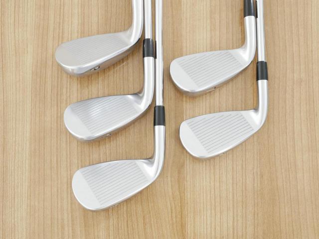 Iron set : Titleist : ชุดเหล็ก Titleist VG3 Type D Forged (ปี 2017 Japan Spec. ตีง่ายและไกลที่สุดของ Titleist) มีเหล็ก 6-Pw (5 ชิ้น) ก้านเหล็ก NS Pro Zelos 8 Flex S