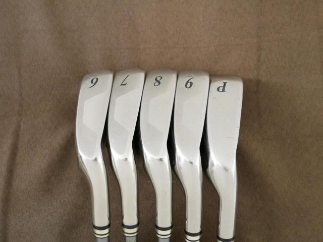 Iron set : XXIO : ชุดเหล็ก XXIO 7 (ตีง่ายมาก ไกล) มีเหล็ก 6-Pw (5 ชิ้น) ก้านกราไฟต์ MP-700 Flex R