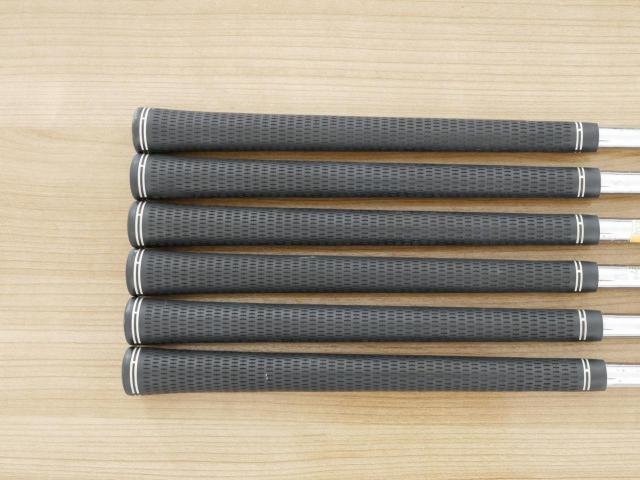 Iron set : Other Brand : ชุดเหล็ก Srixon Z585 Forged (รุ่นปี 2020) มีเหล็ก 5-Pw (6 ชิ้น) ก้านเหล็ก NS Pro 950 DST Flex R