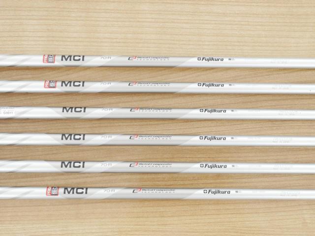 Iron set : PRGR : ชุดเหล็ก PRGR Egg PF Forged (รุ่นปี 2019 ตีง่ายและไกลมากๆ โกงสุดๆ) มีเหล็ก 6-Pw,Aw (6 ชิ้น) ก้านกราไฟต์ Fujikura MCI 70 Flex R