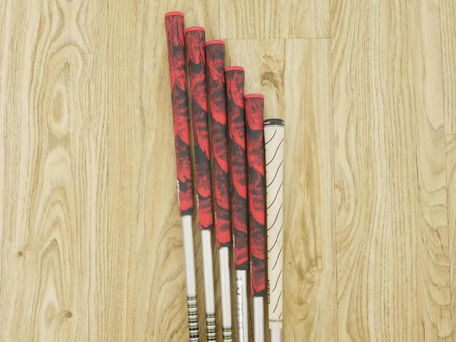 Iron set : Katana : ชุดเหล็ก Katana Voltio II Hi Forged มีเหล็ก 5-Pw (6 ชิ้น) ก้านกราไฟต์ Tour AD 65 Flex R