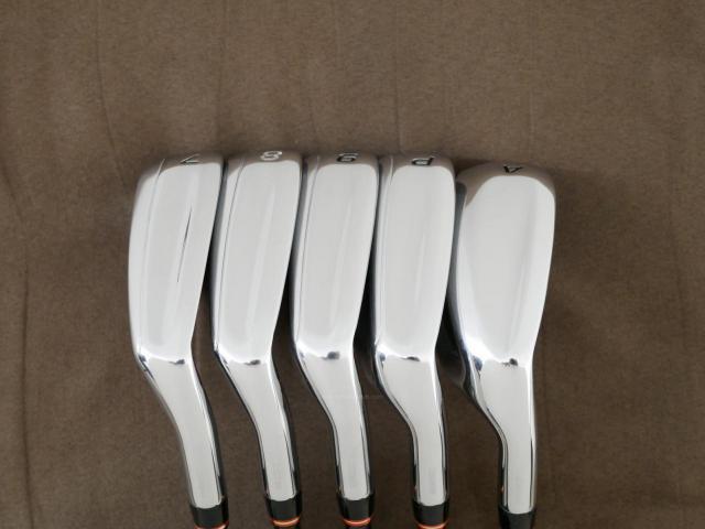 Iron set : Maruman : ชุดเหล็ก Maruman Shuttle (ออกปี 2022 ตีง่าย ไกลสุดๆๆๆๆ) มีเหล็ก 7-Pw,Aw (5 ชิ้น) ก้านกราไฟต์ Flex R