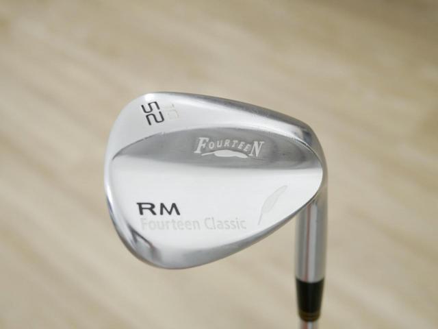 Wedge : Fourteen : Wedge Fourteen Rm Classic Loft 52 ก้านเหล็ก Dynamic Gold Wedge
