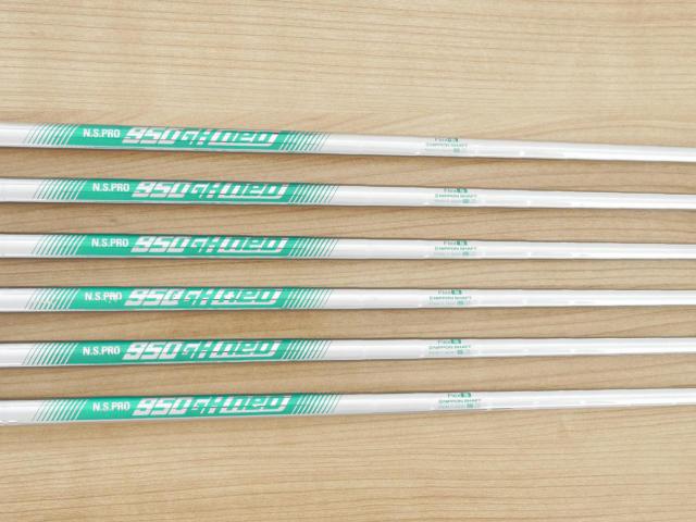 Iron set : Taylormade : **ของใหม่ ยังไม่แกะพลาสติก** ชุดเหล็ก Taylormade P790 (ตัวท้อปสุด ล่าสุด ออกปี 2025 Japan Spec.) มีเหล็ก 5-Pw (6 ชิ้น) ก้านเหล็ก NS Pro 950 NEO Flex S