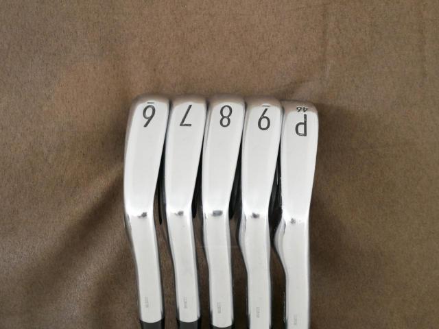 Iron set : Titleist : ชุดเหล็ก Titleist T100 Forged (รุ่นปี 2020) มีเหล็ก 6-Pw (5 ชิ้น) ก้านเหล็ก Project X 6.0 Flex SX