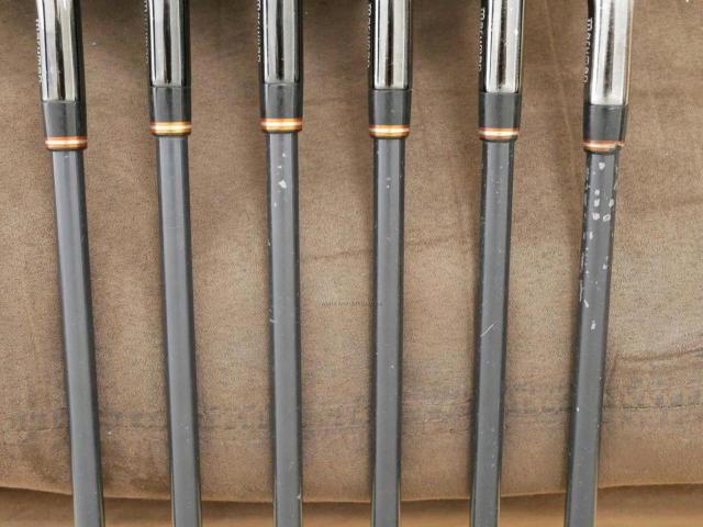 Iron set : Maruman : ชุดเหล็กกระเทย Maruman Shuttle i3000x มีเหล็ก 6-10,Pw (6 ชิ้น เทียบเท่า 5-Pw) ก้านกราไฟต์ Flex R 