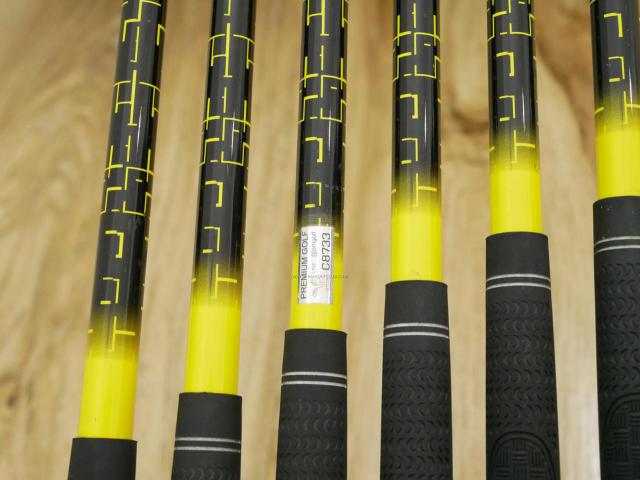 Iron set : Honma : ชุดเหล็ก Honma Bezeal 525 (ออกปี 2016 รุ่นนี้ใบใหญ่ที่สุดของ Honma) มีเหล็ก 6-11 (6 ชิ้น เทียบเท่า 5-Pw) ก้านกราไฟต์ Honma Vizard 48 Flex R