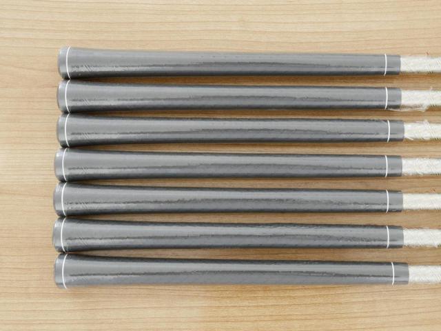 Iron set : Katana : **ของใหม่ ยังไม่แกะพลาสติก** ชุดเหล็ก Katana Sword ATC-700 (หน้าเด้ง) มีเหล็ก 6-Pw,Aw,Sw (7 ชิ้น) ก้านกราไฟต์ Fujikura Motore Flex SR