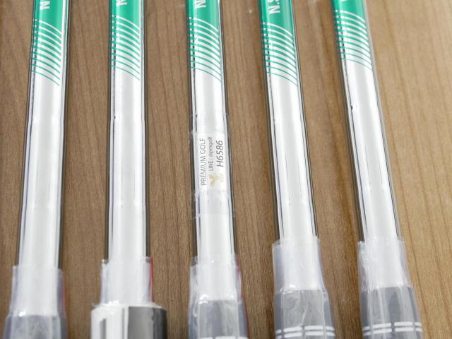 Iron set : Taylormade : **ของใหม่ ยังไม่แกะพลาสติก** ชุดเหล็ก Taylormade P790 (ตัวท้อปสุด ล่าสุด ออกปี 2025 Japan Spec.) มีเหล็ก 5-Pw (6 ชิ้น) ก้านเหล็ก NS Pro 950 GH NEO  Flex S