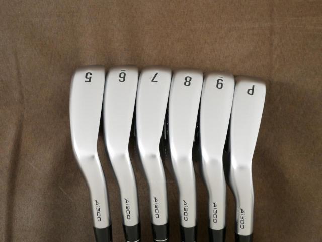 Iron set : Callaway : ชุดเหล็ก Callaway APEX Ai300 Forged (รุ่นล่าสุด ออกปี 2024) มีเหล็ก 5-Pw (6 ชิ้น) ก้านกราไฟต์ UST Mamiya RECOIL DART 6 Flex R