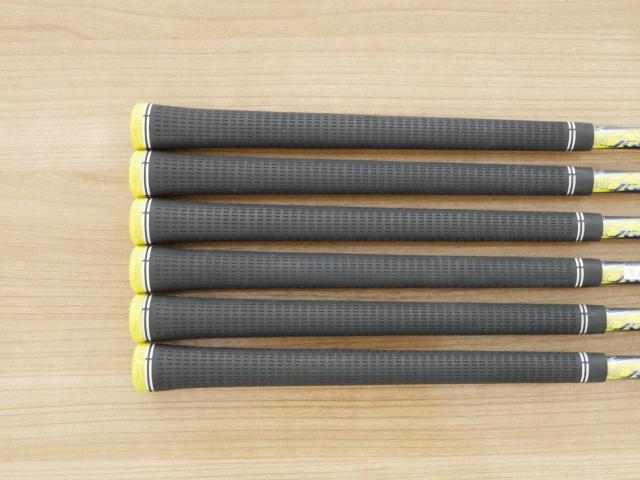 Iron set : Bridgestone : ชุดเหล็ก Bridgestone Tour B JGR HF2 Forged (รุ่นปี 2019 นุ่ม ไกล) มีเหล็ก 5-Pw (6 ชิ้น) ก้านกราไฟต์ Flex S