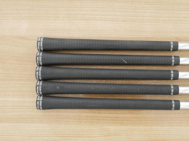 Iron set : Titleist : ชุดเหล็ก Titleist AP1 716 (ออกปี 2016) มีเหล็ก 6-Pw (5 ชิ้น) ก้านกราไฟต์ Fujikura MCI 60 Flex S