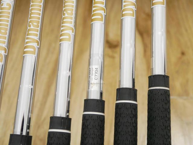 Iron set : Taylormade : ชุดเหล็ก Taylormade Stealth (ออกปี 2022 Japan Spec.) มีเหล็ก 5-Pw (6 ชิ้น) ก้านเหล็ก Dynamic Gold S200