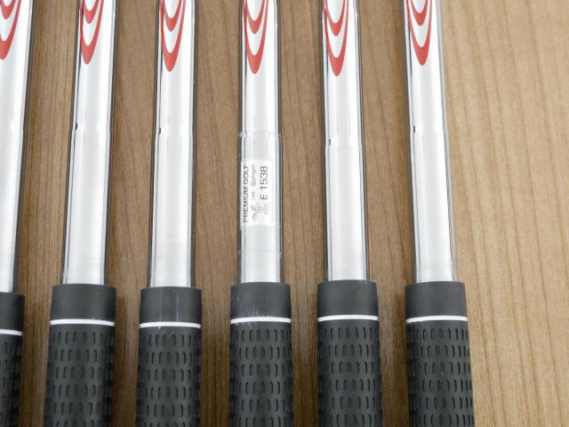 Iron set : Taylormade : ชุดเหล็ก Taylormade P770 Forged (ปี 2018 นุ่ม แน่น) มีเหล็ก 4-Pw (7 ชิ้น) ก้านเหล็ก NS Pro Modus 115 Flex S