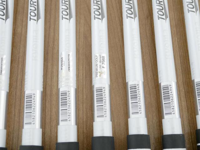 Iron set : Other Brand : ชุดเหล็ก Ryoma DSI (ตีง่ายมาก ไกลมากๆ หายากสุดๆ) มีเหล็ก 5-Pw,Aw,Sw (8 ชิ้น เหล็ก 5 ระยะเท่าเหล็ก 4 รุ่นอื่น) ก้านกราไฟต์ Tour AD Flex SR