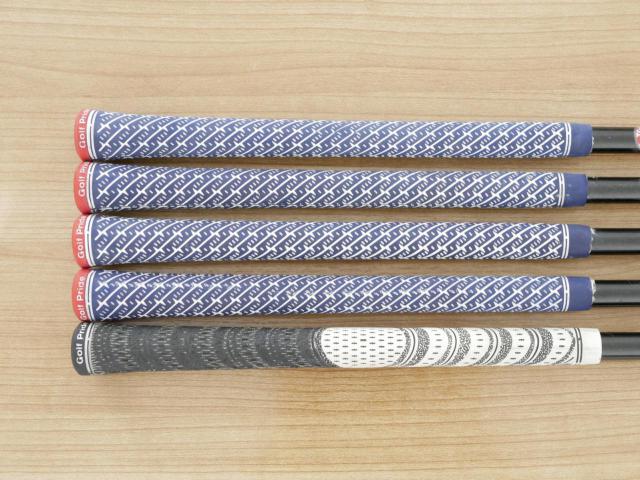 Iron set : Taylormade : ชุดเหล็ก Taylormade P790 (ตัวท้อปสุด ปี 2023 Japan Spec.) มีเหล็ก 6-Pw (5 ชิ้น) ก้านกราไฟต์ Graphite Design RAUNE i75 Flex S