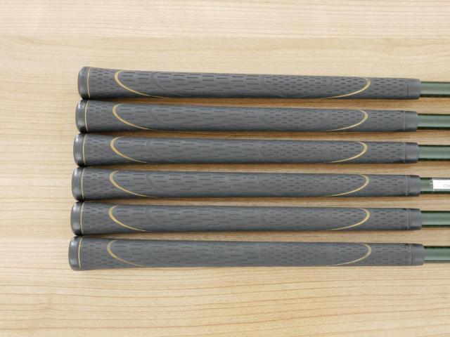 Iron set : Honma : **ก้าน 3 ดาว** ชุดเหล็ก Honma Beres IE-01 (ใบใหญ่ ลอยง่าย เหมาะกับซีเนียร์) มีเหล็ก 5-10 (6 ชิ้น) ก้าน ARMRQ 6 (45) Flex R (3 ดาว)