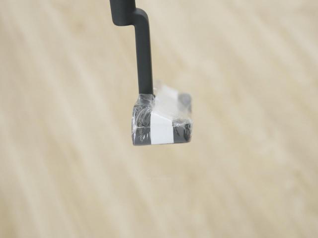 Putter : All : **ของใหม่ ยังไม่แกะพลาสติก** พัตเตอร์ Odyssey White Hot VERSA ONE (ออกปี 2023) ก้าน Stroke LAB 70 ยาว 33 นิ้ว